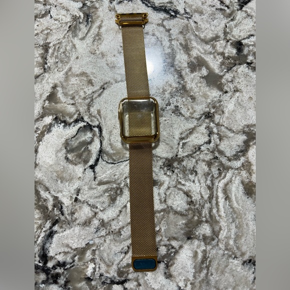 Gold Apple watch band - Picture 1 of 4